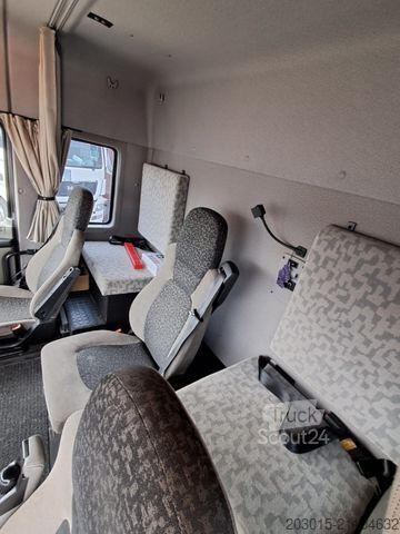 Ladbil med udskifteligt lad DAF XF 105.410  T Fahrschule