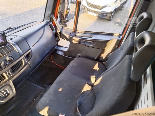 Vacuum tanker truck Iveco ML160E28