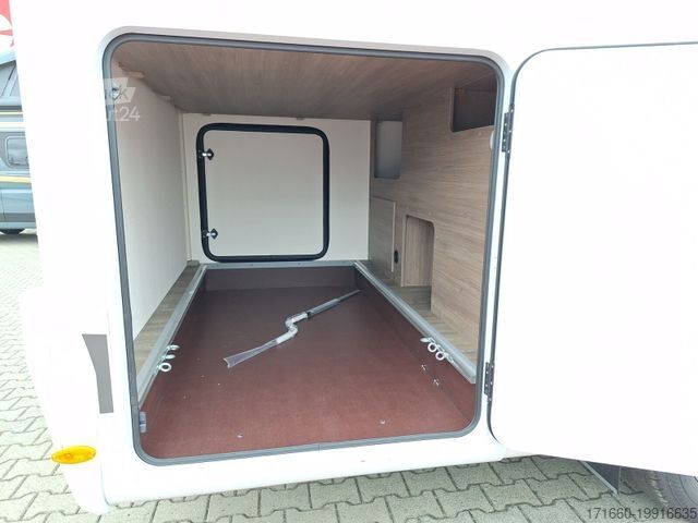 Half-integraal camper CARADO V 347 Clever-Lift Bett
