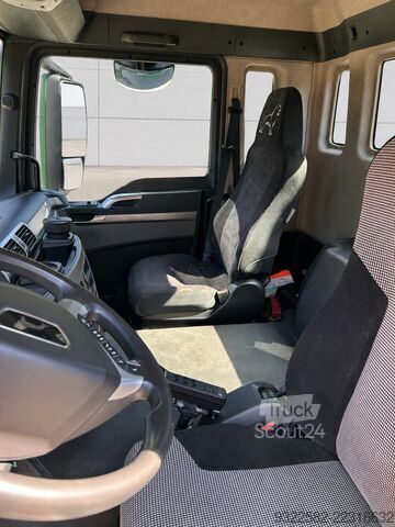Kamion s kipom s pomičnim kontejnerom MAN TGS TGS 26.510 6x2-4 BL