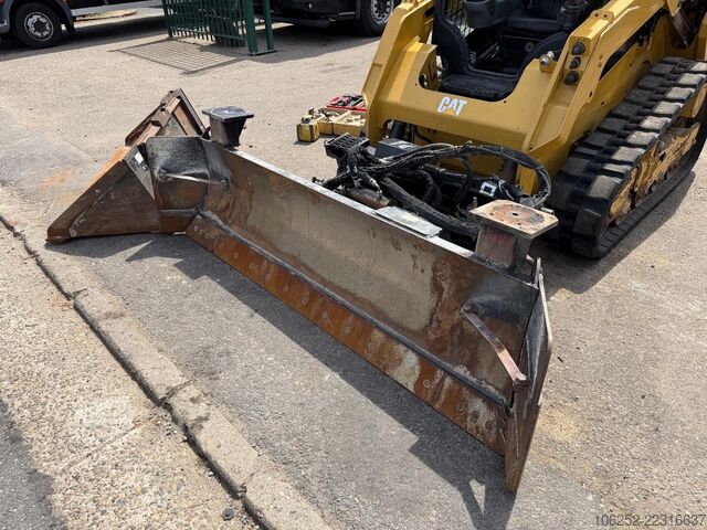 Lader Caterpillar 259D SMART Angle DOZER BLADE (3D LASER PREP) + ...