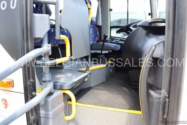 Minibus Otokar Navigo U / 7.8m  / Lift / Manual / Airco