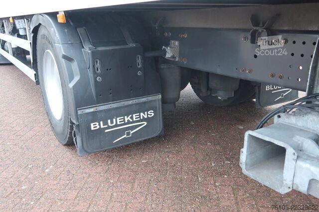 Resväska Volvo FE 250 Bak+Klep Dhollandia 2.000 kg 4x2. New ta...
