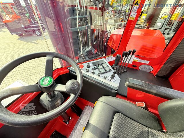 Chariot élévateur multidirectionnel Combilift C8000 GAS TRIPLEX 8300 WIDE POSITIONER