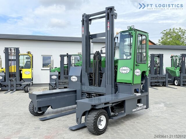 Chariot élévateur multidirectionnel Combilift C8000 / GAS / DUPLEXX 4700 / FREE LIFT