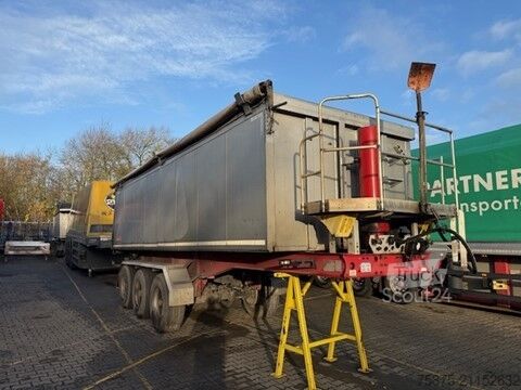 Kipper Auflieger Langendorf SKA 24/30  Mulde thermoisoliert mit Bodenisolierung unter dem Muldenboden