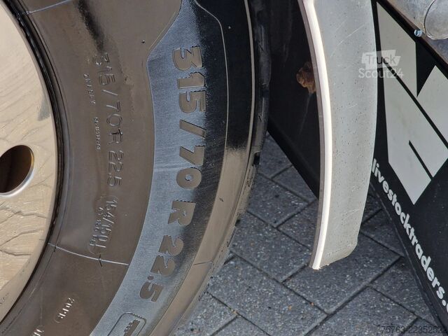 Kufor Volvo FM 460 full air - VEB - Zepro lift - low KM - s...