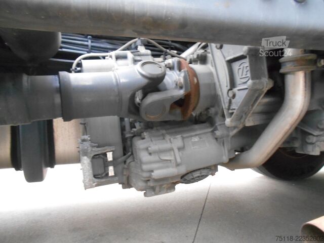 Trattore stradale standard DAF XG 480