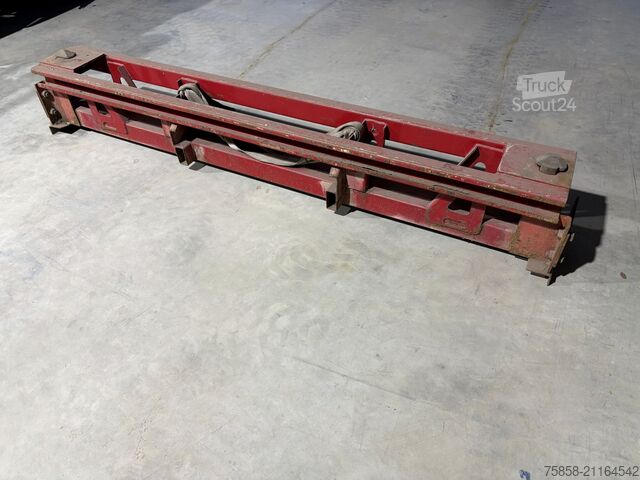 Soporte de compensación sonstige Ausgleichsbock für gekröpften Tieflader
