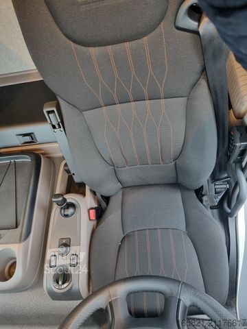 Camião de caixa fechada DAF FA LF 290 DC, Koffer, Aut, 18t, 2024