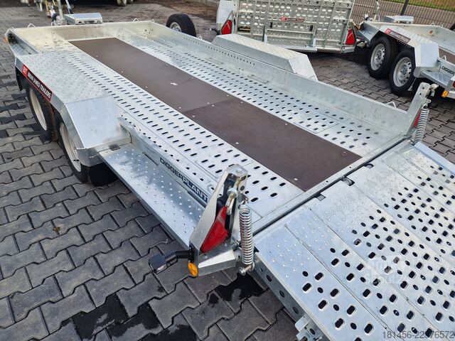  Brian James Trailers Digger Plant Maxi Load Heckrampe direkt