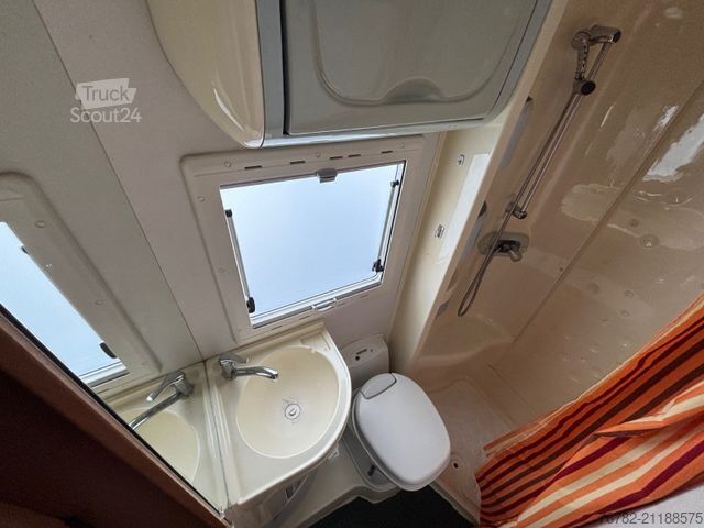 Half-integraal camper FIAT Joint VMT 588 SOLAR SAT-TV