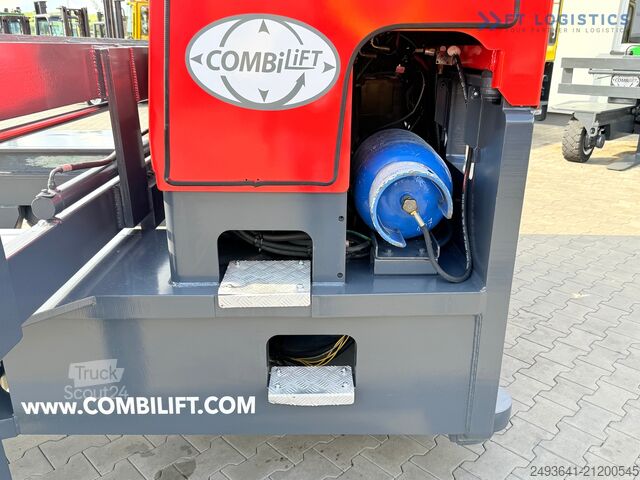 Stivuitor cu patru direcții Combilift C8000 GAS TRIPLEX 8300 WIDE POSITIONER