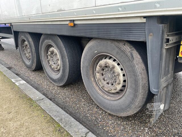 Prevoz v hladilniku/zamrznjenem stanju Schmitz Cargobull Fridge Thermoking SLXe Spectrum / Multitemp / S...