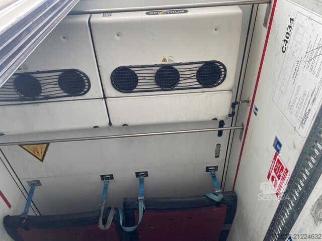 Prevoz v hladilniku/zamrznjenem stanju Schmitz Cargobull Fridge Thermoking SLXe Spectrum / Multitemp / S...