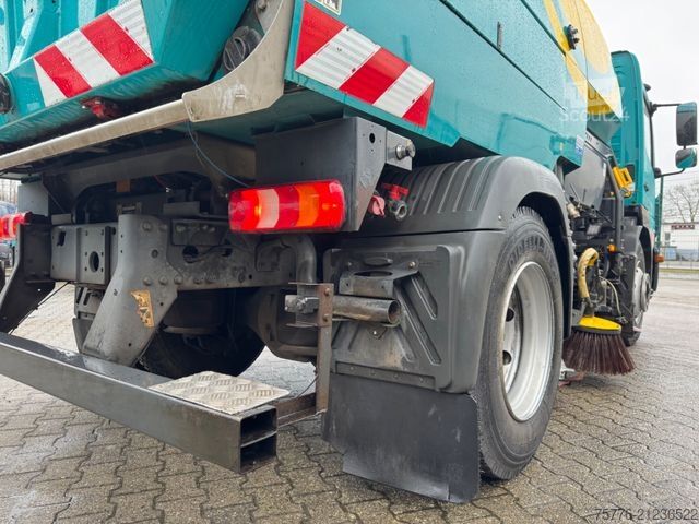 Veegmachine MERCEDES-BENZ 1324 Atego Johnston  VS652   107 TKM  Euro6b