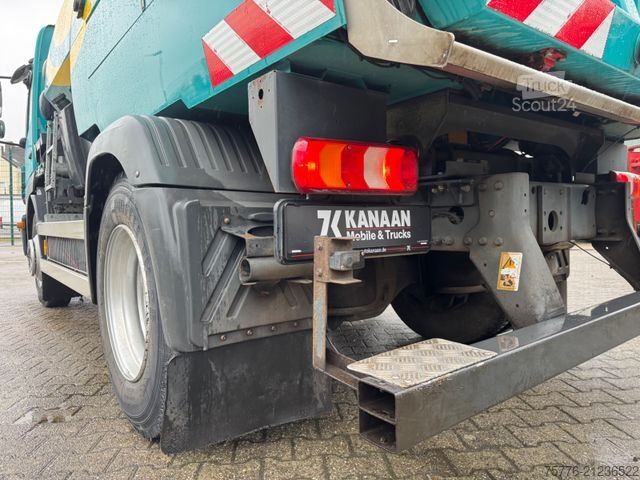 Veegmachine MERCEDES-BENZ 1324 Atego Johnston  VS652   107 TKM  Euro6b