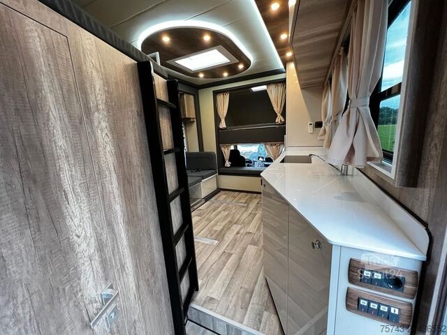 Szarvasmarha-szállító teherautó MERCEDES-BENZ ATEGO 1530 TT-XL  5 Pferde POP-OUT