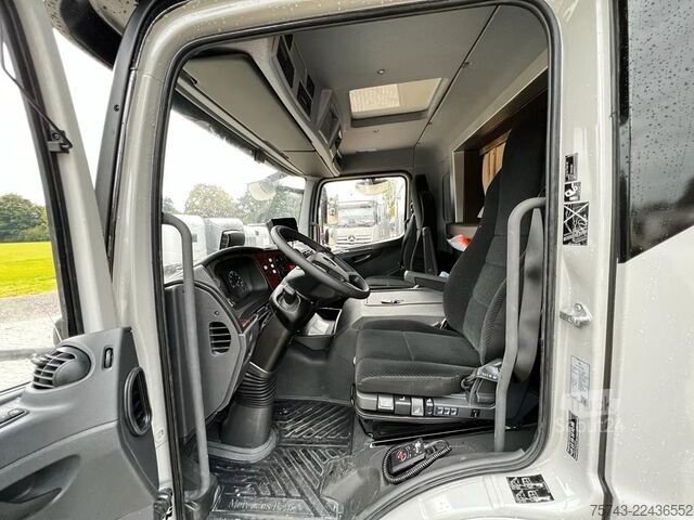 Szarvasmarha-szállító teherautó MERCEDES-BENZ ATEGO 1530 TT-XL  5 Pferde POP-OUT