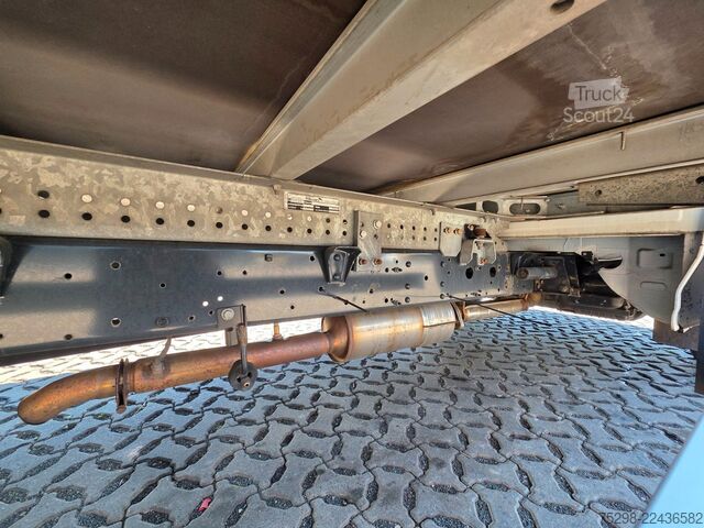 Furgoneta pick-up IVECO 72-210
