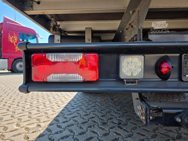 Furgoneta pick-up IVECO 72-210