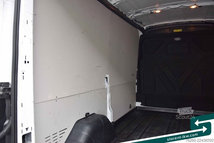 Ван с висока покривка FORD Transit 2.0 L2H2 AHK Klima Tempomat PDC