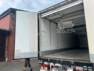 Semirremolque frigorífico SCHMITZ CARGOBULL SCB S3B Kühlkoffer Schmitz Lenk Lift Bi-Temp Dop