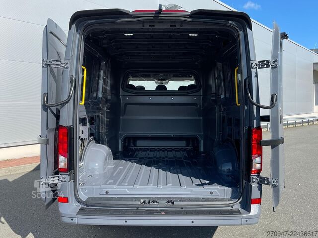 Furgoneta MAN TGE 3.200 L3H2 MIXTO 4x4 Individual S ACC STHZ