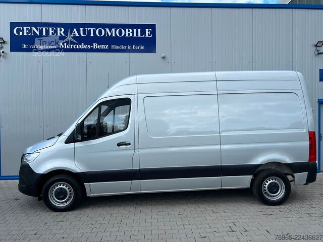 Dubă cu acoperiș înalt MERCEDES-BENZ Sprinter 215 9G-TR HOCH+LANG KLIMA 3-SITZ KAMERA