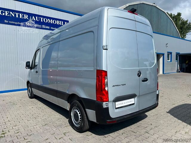 Dubă cu acoperiș înalt MERCEDES-BENZ Sprinter 215 9G-TR HOCH+LANG KLIMA 3-SITZ KAMERA