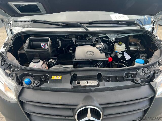 Dubă cu acoperiș înalt MERCEDES-BENZ Sprinter 215 9G-TR HOCH+LANG KLIMA 3-SITZ KAMERA