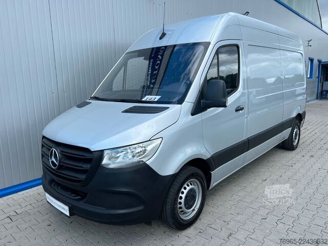 Duba panelată MERCEDES-BENZ Sprinter 215 9G-TR HOCH+LANG KLIMA 3-SITZ KAMERA