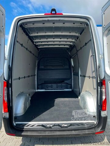 Duba panelată MERCEDES-BENZ Sprinter 215 9G-TR HOCH+LANG KLIMA 3-SITZ KAMERA