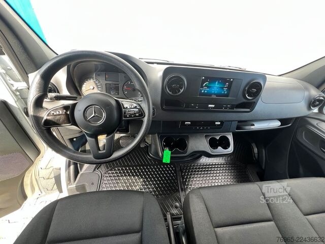 Duba panelată MERCEDES-BENZ Sprinter 215 9G-TR HOCH+LANG KLIMA 3-SITZ KAMERA