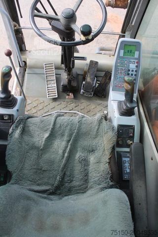 Mobiele graafmachine ATLAS 1605M - 1 x Schwenk- 3 x Tieflöffel  Nr.: 410