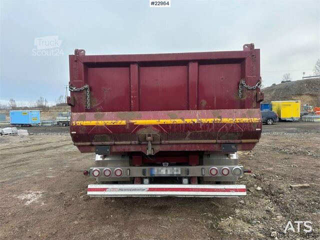   Elbo 2 axle dump trailer w/ remote control – just
