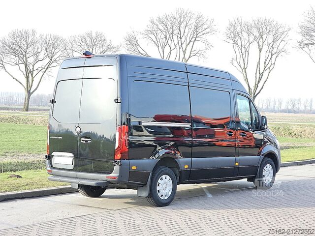 Carrinha de tejadilho alto MERCEDES-BENZ ESPRINTER L2H2 300 KM WLTP LED
