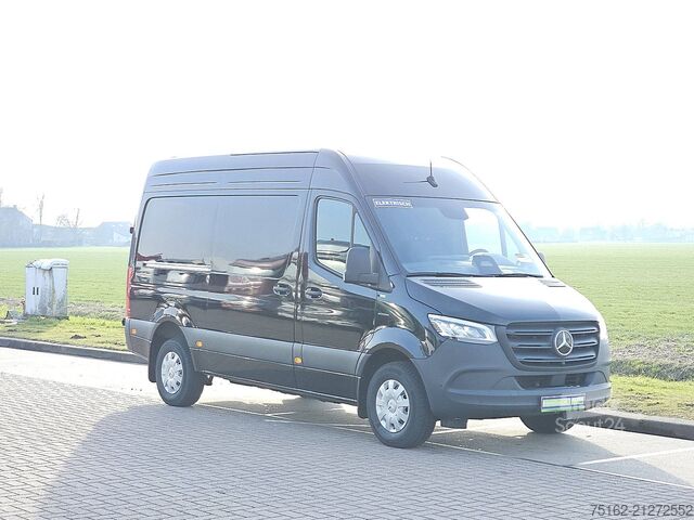 Carrinha de tejadilho alto MERCEDES-BENZ ESPRINTER L2H2 300 KM WLTP LED