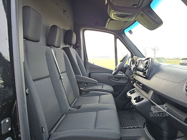 Carrinha de tejadilho alto MERCEDES-BENZ ESPRINTER L2H2 300 KM WLTP LED