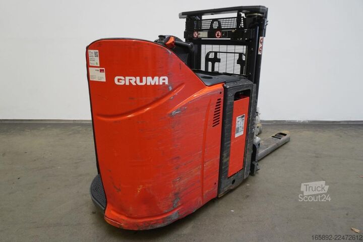 Hochhubwagen Linde D 12 SP 133