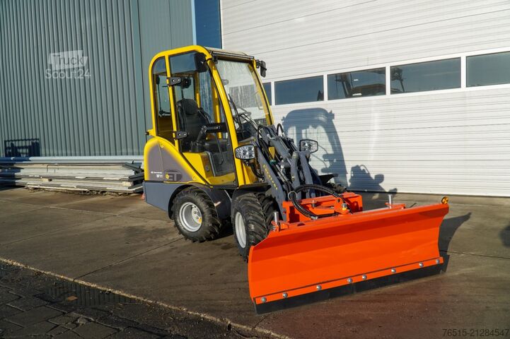 Yard loader Eurotrac W11 Kabine Schneeschild 1,60m
