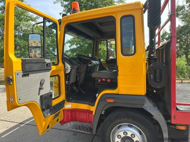 شاحنة نقل سيارات مغلقة Volvo FL6 12 / EURO 3 / HANDGESCHAKELD / BLADGEVEERD ...