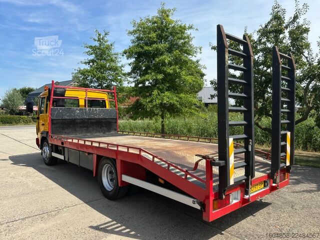 شاحنة نقل سيارات مغلقة Volvo FL6 12 / EURO 3 / HANDGESCHAKELD / BLADGEVEERD ...