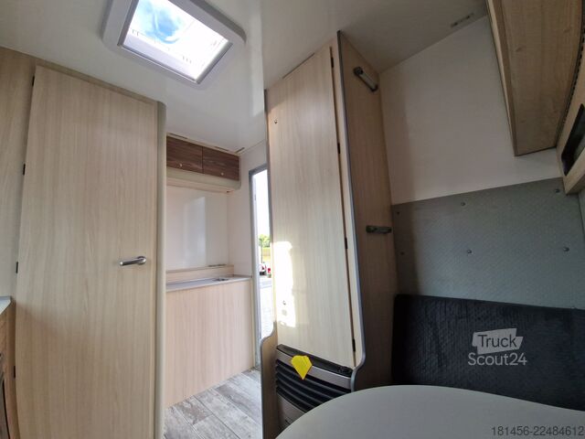 Dobozos pótkocsi trailershop Reisen & Sport 2 Schlafplätze Küche