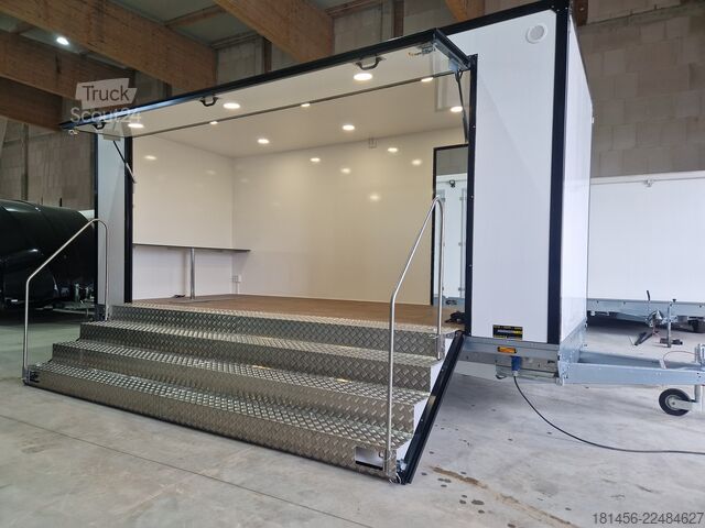árusító utánfutó trailershop sale Event Messe Präsentation Bühne direkt