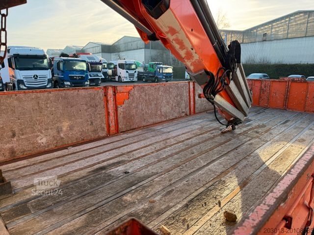 Autolaadkraan RENAULT Premium Lander Pritsche mit Kran FASSI