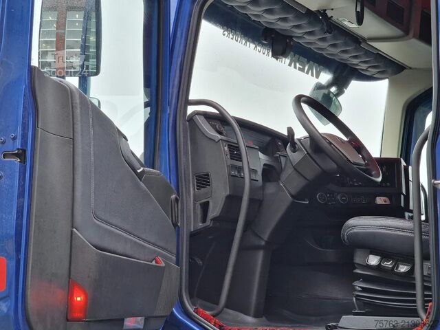 Standaard-SZM Volvo FH 13.500 Globetrotter 4x2 - I parkcool - Full ...