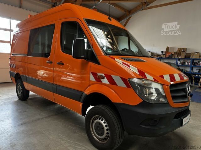Kastenwagen hoch MERCEDES-BENZ Sprinter 316 CDI 4x4 Allrad 5-Sitzer