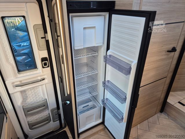 Teilintegriertes Wohnmobil CHAUSSON 797 Titanium Line *MJ26*Arctic*Hubbett*ACC*Navi