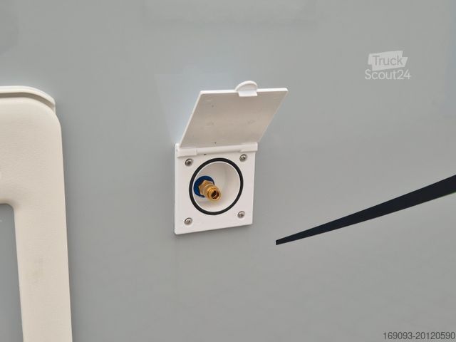 Teilintegriertes Wohnmobil CHAUSSON 797 Titanium Line *MJ26*Arctic*Hubbett*ACC*Navi